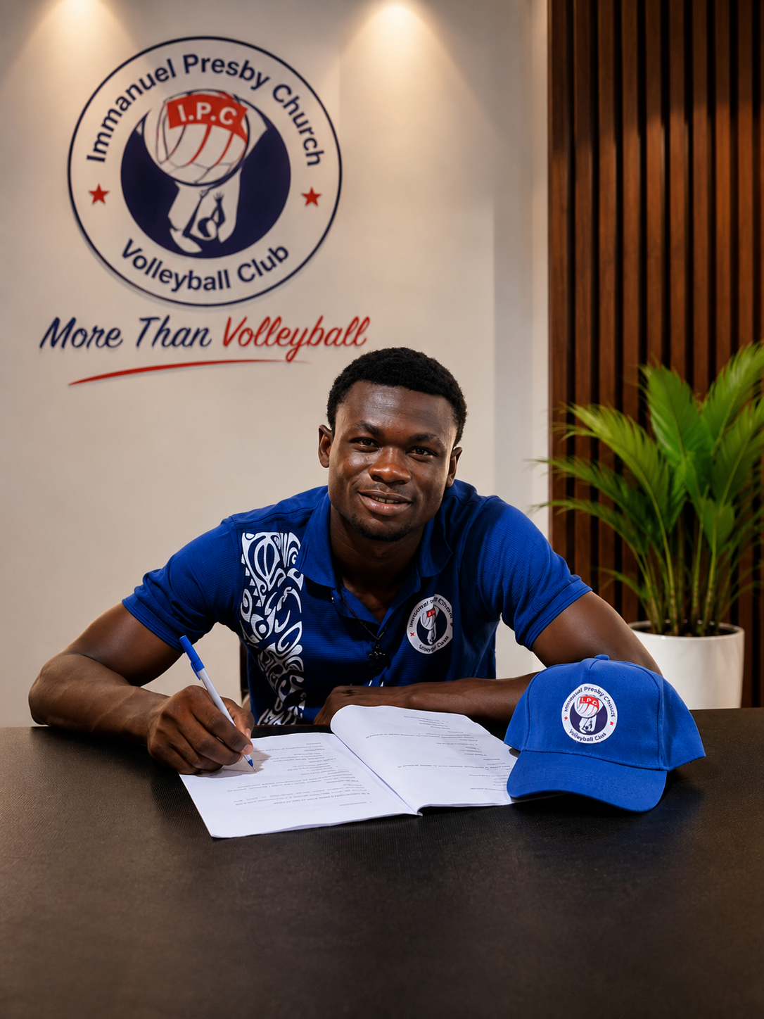 Stephen Wiafe Okyere signing his IPC contract
